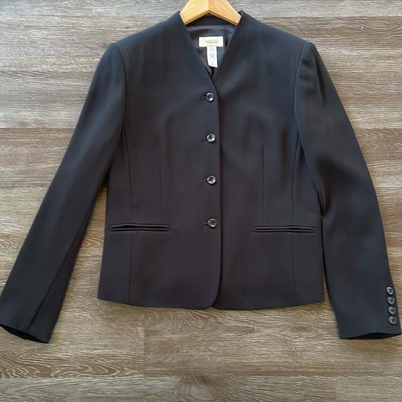 Talbots Black Jacket and Skirt Suit Women’s Size 10 - Picture 2 of 13